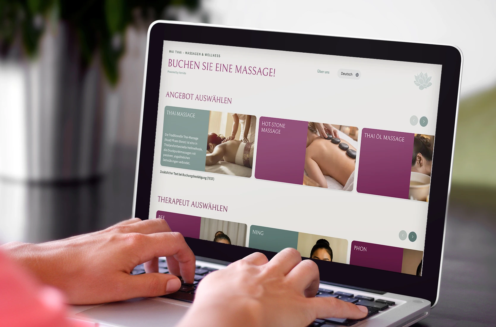 Design settings with colour and logo customisation